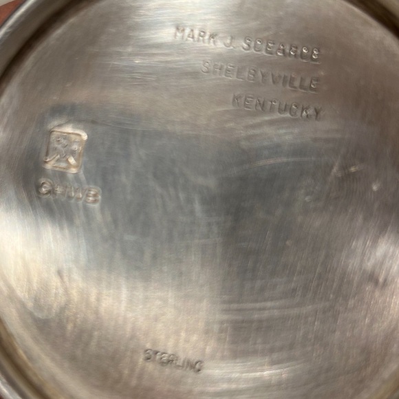 Solid silver julip cup made in Kentucky Keeneland crestwood stake - Picture 2 of 3